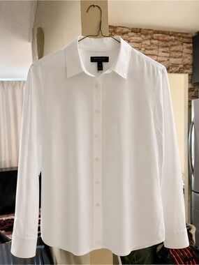 Banana Republic Riley Tailored Fit White Shirt – New with Tags
